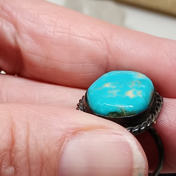 Size 6 vintage Navajo turquoise ring - Picture 5 of 6